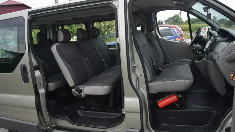 OPEL Vivaro -