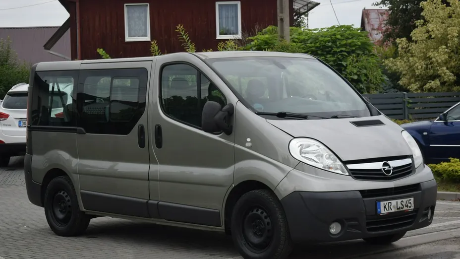 OPEL Vivaro -