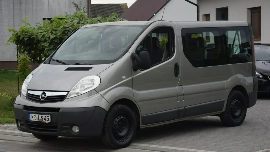 OPEL Vivaro -