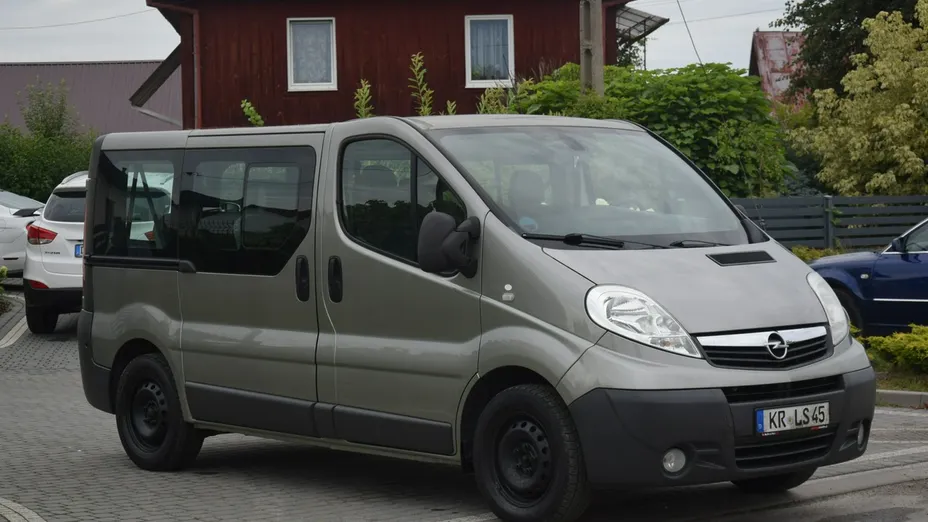 OPEL Vivaro -