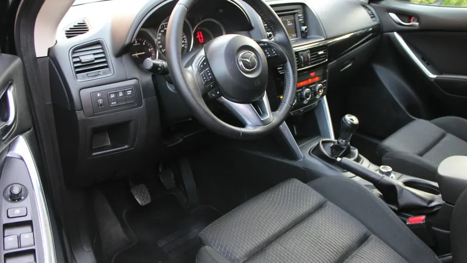 MAZDA CX-5 -
