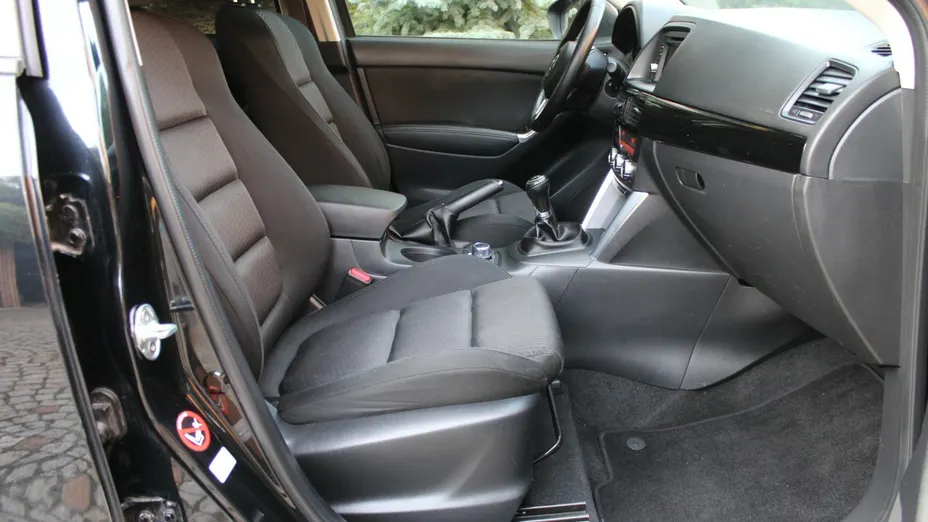MAZDA CX-5 -