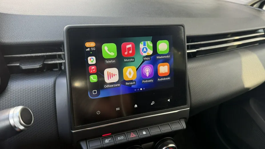 RENAULT Clio -