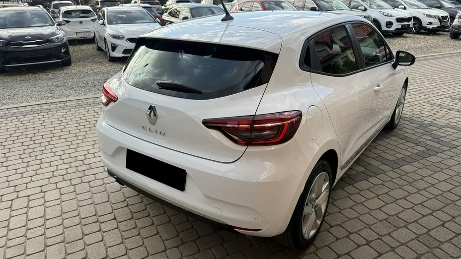 RENAULT Clio -