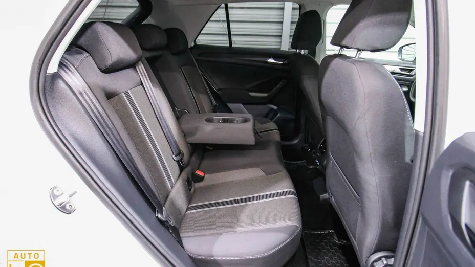 VOLKSWAGEN T-ROC -