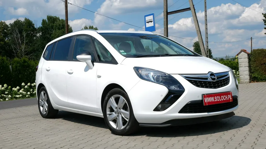 OPEL Zafira -