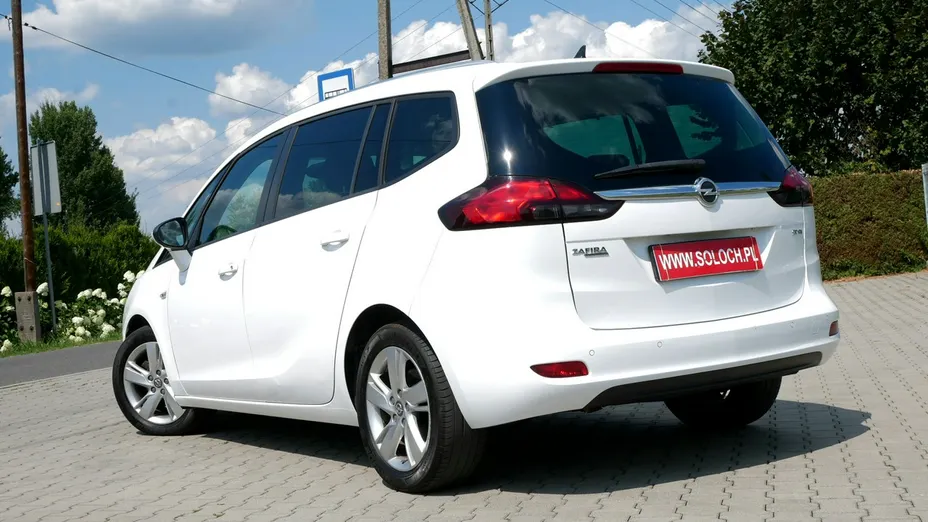 OPEL Zafira -