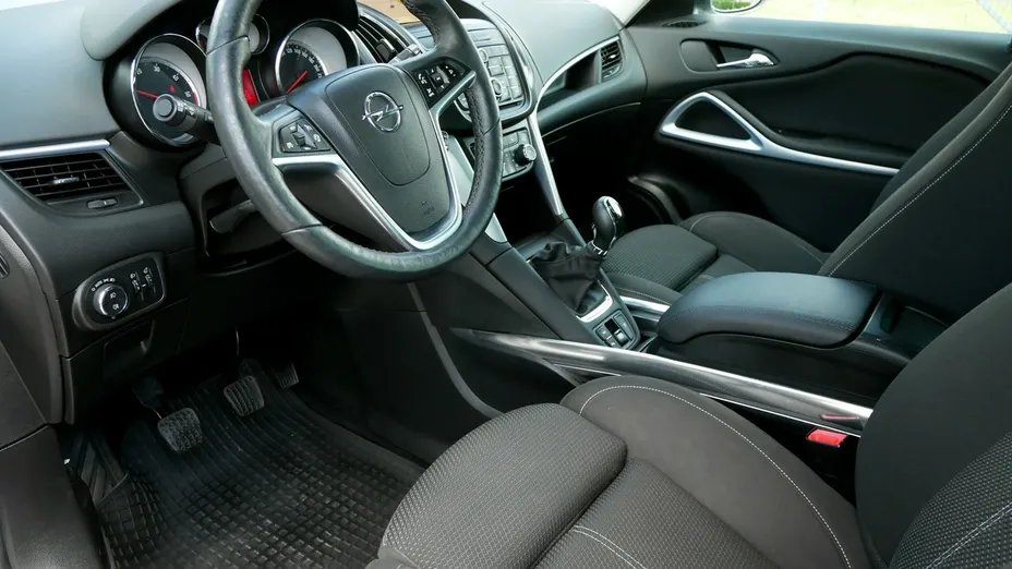 OPEL Zafira -