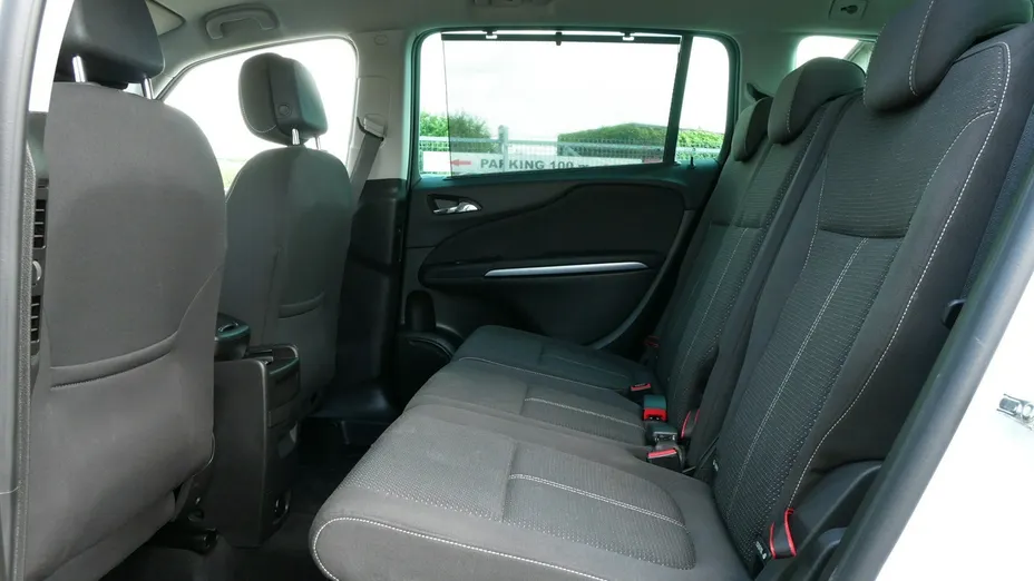 OPEL Zafira -