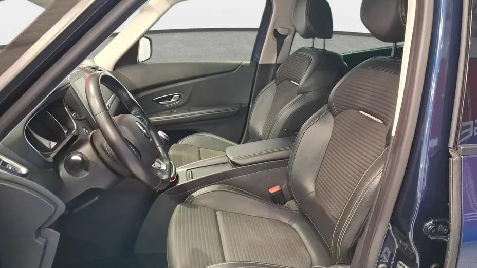 RENAULT Scenic -