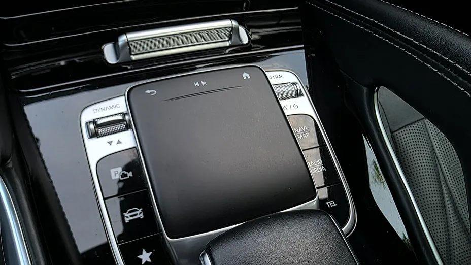 MERCEDES-BENZ GLS -