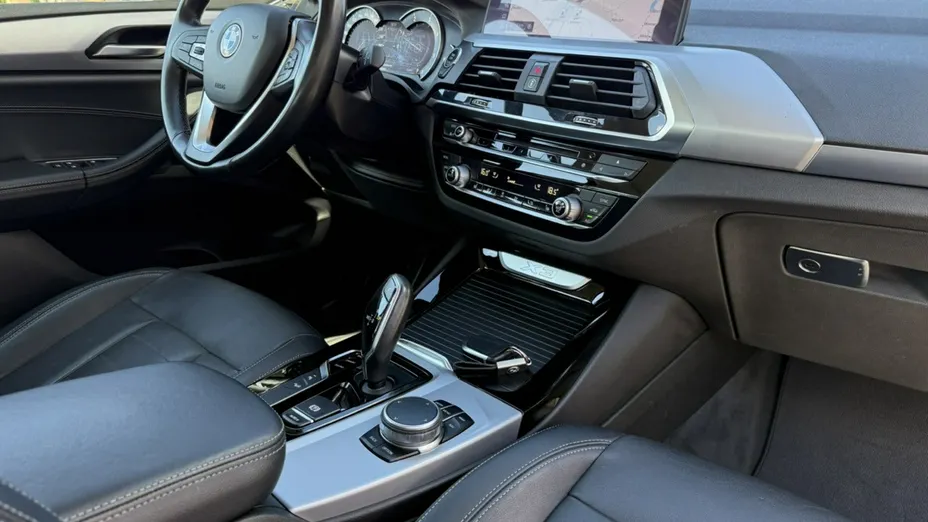 BMW X3 -