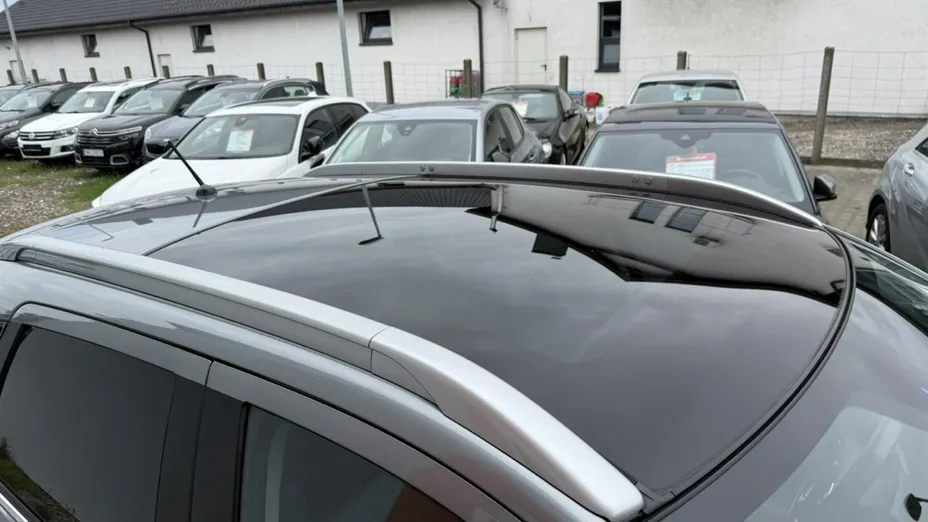 PEUGEOT 4008 -