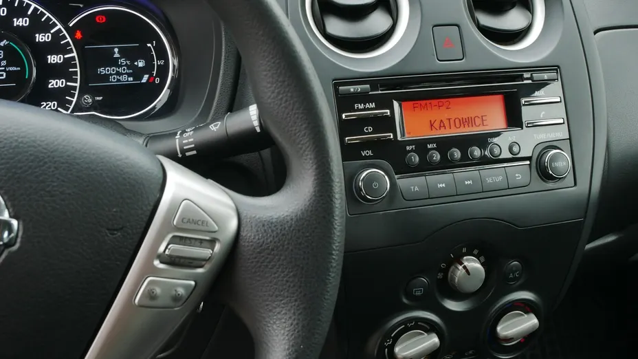NISSAN Note -
