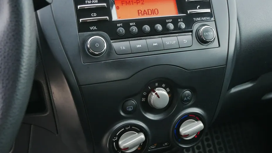 NISSAN Note -