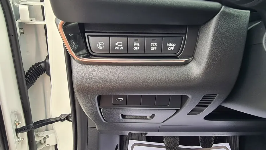 MAZDA CX-30 -
