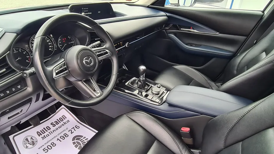 MAZDA CX-30 -