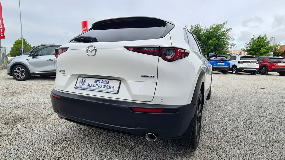 MAZDA CX-30 -