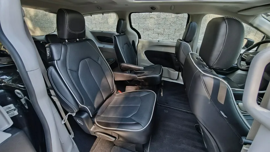 CHRYSLER Pacifica -