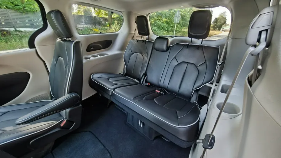CHRYSLER Pacifica -