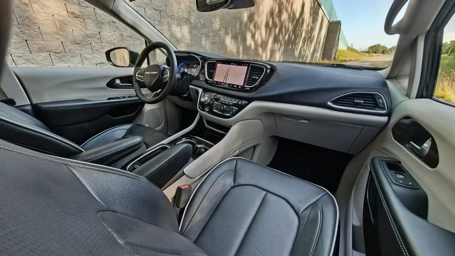 CHRYSLER Pacifica -