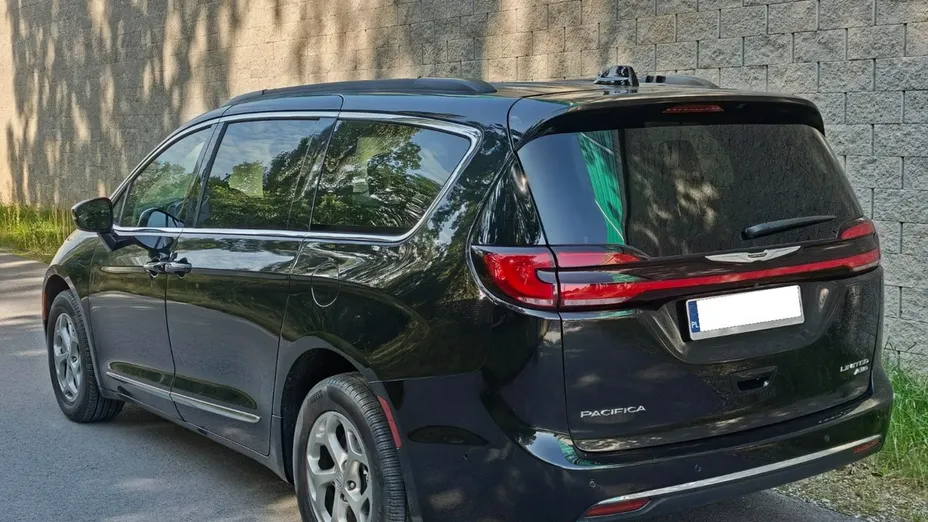 CHRYSLER Pacifica -