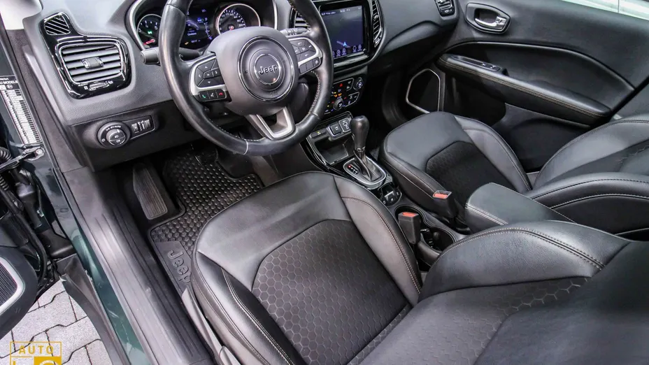 JEEP Compass -