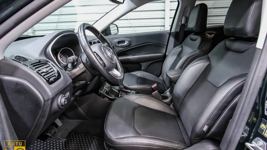 JEEP Compass -