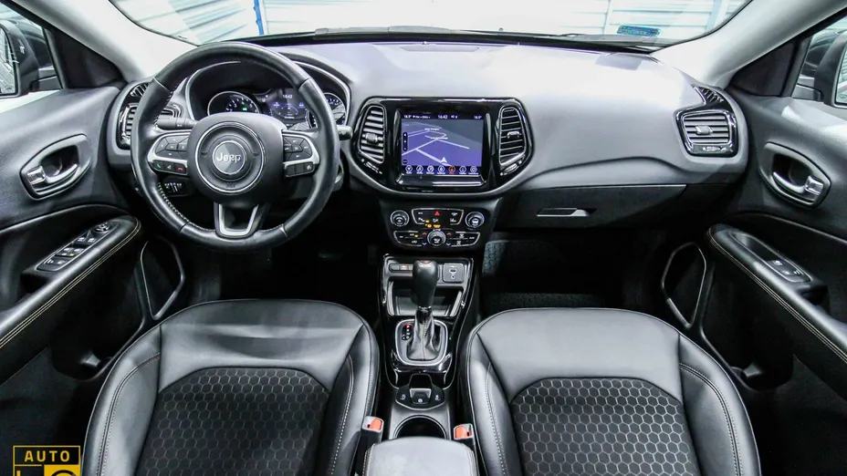 JEEP Compass -