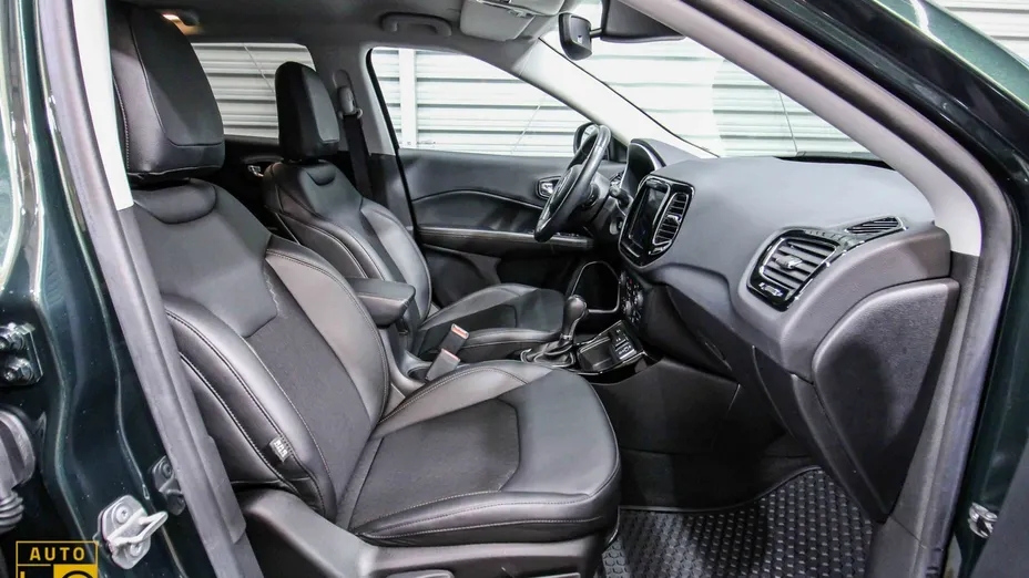 JEEP Compass -