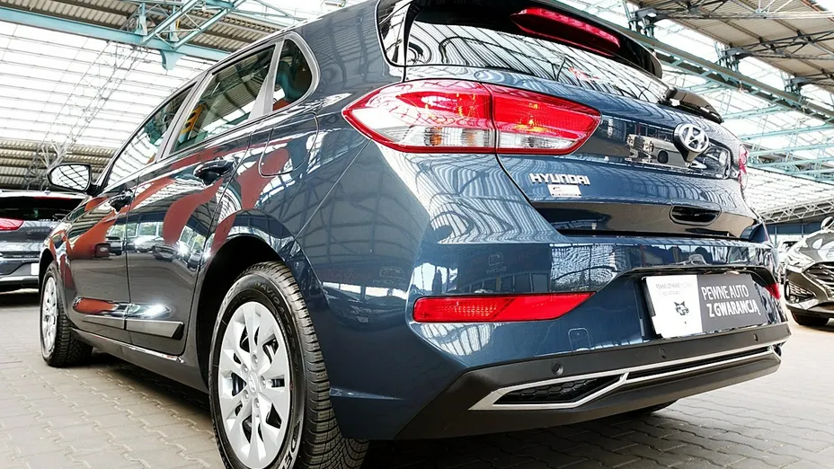 HYUNDAI i30 -