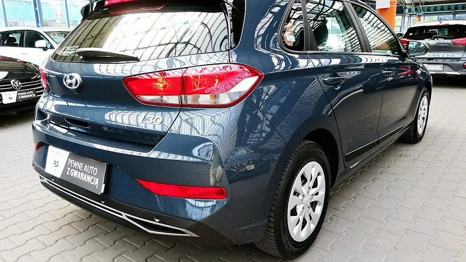 HYUNDAI i30 -