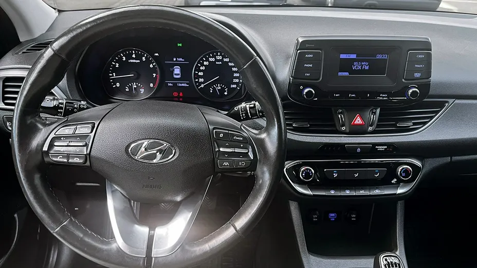 HYUNDAI i30 -
