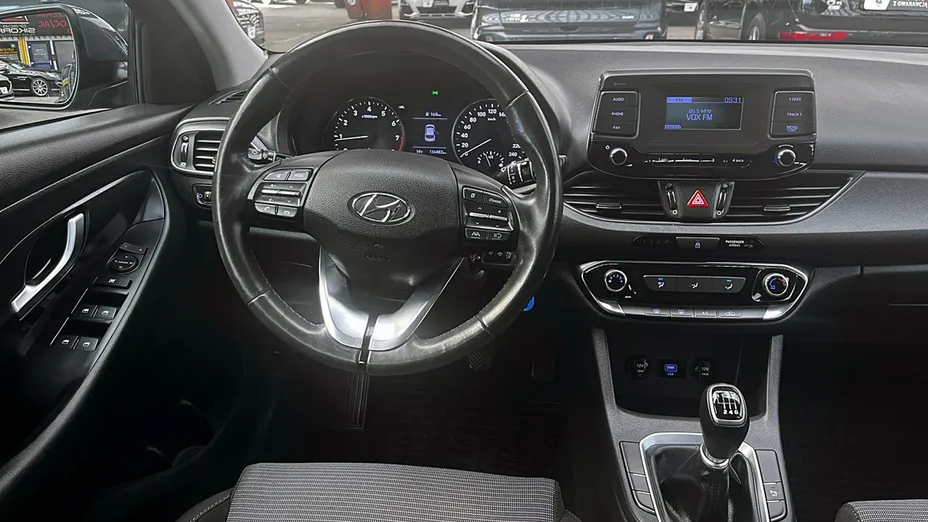 HYUNDAI i30 -