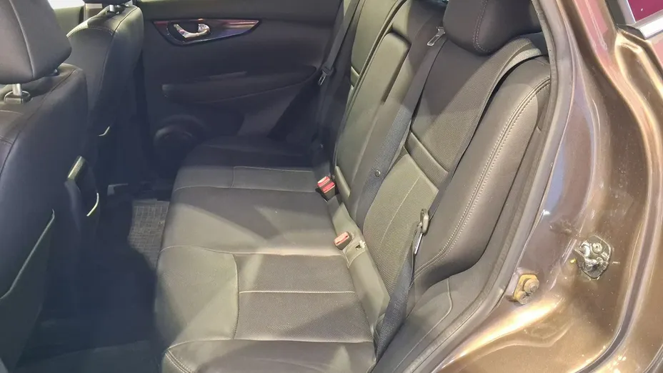 NISSAN Qashqai -