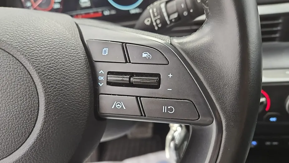 HYUNDAI i20 -