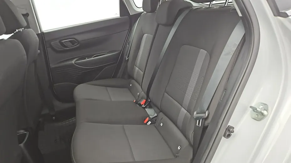 HYUNDAI i20 -
