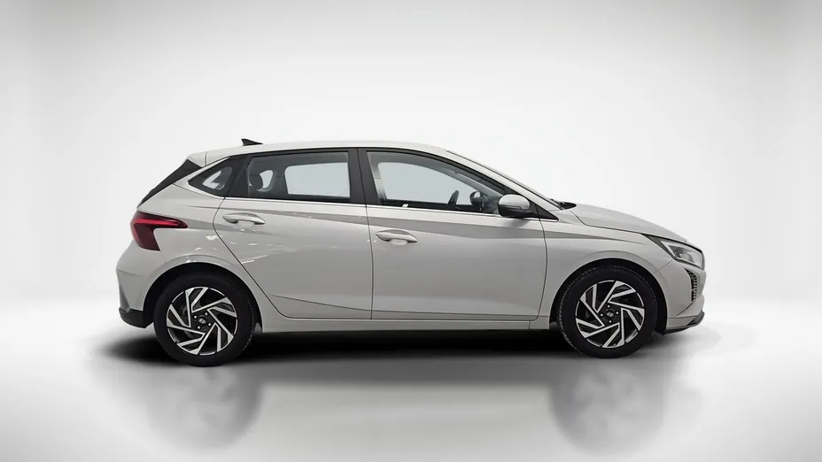 HYUNDAI i20 -