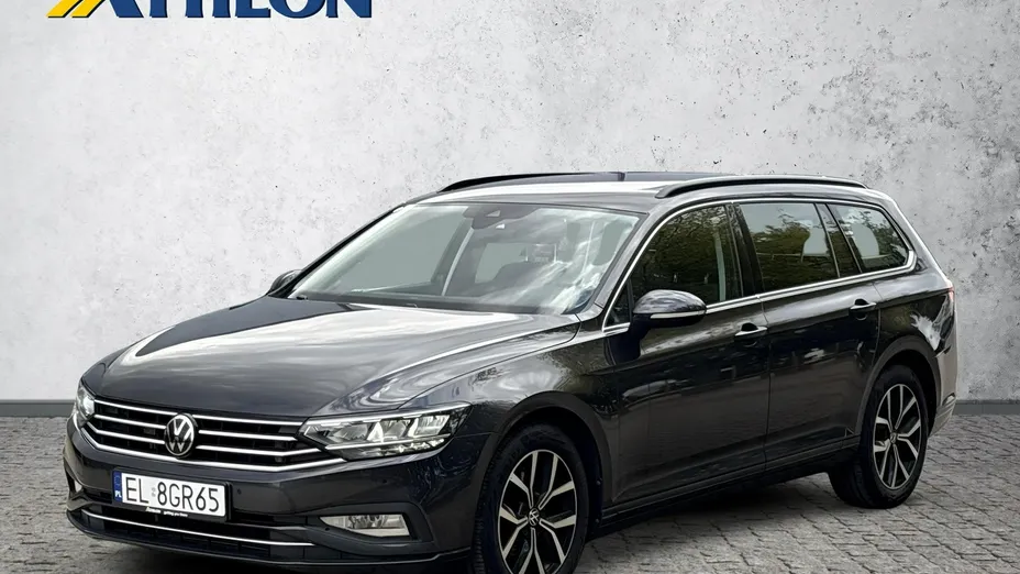VOLKSWAGEN Passat -