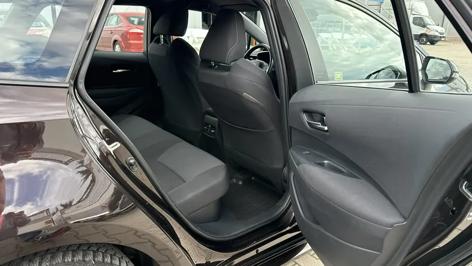 TOYOTA Corolla -