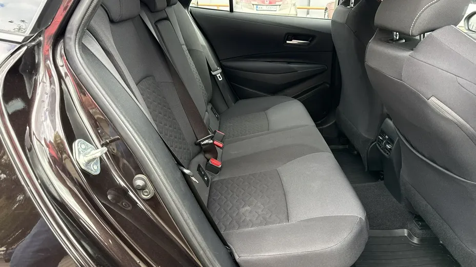 TOYOTA Corolla -