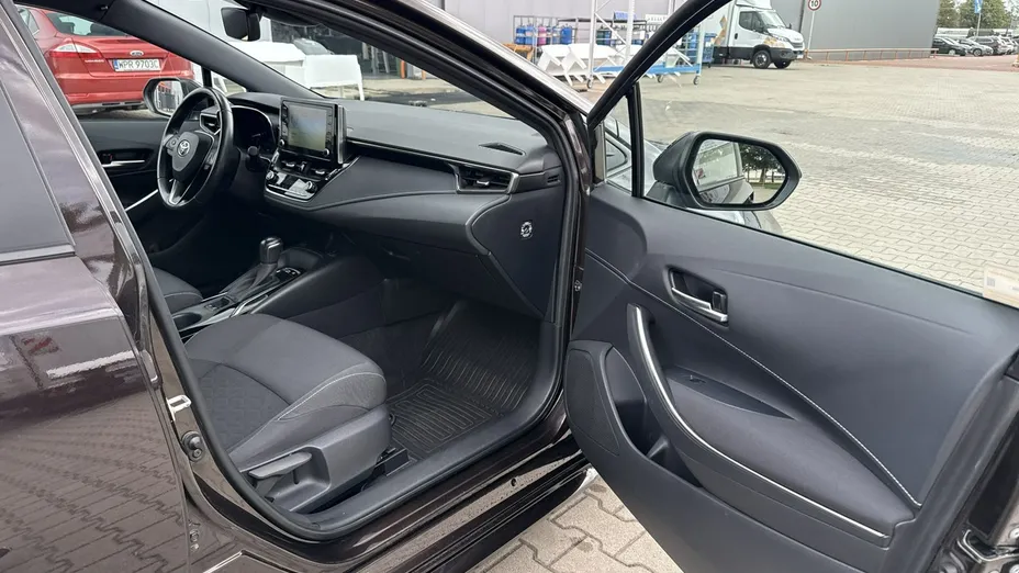 TOYOTA Corolla -