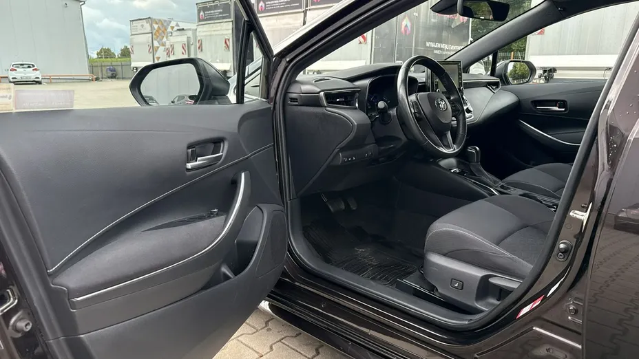 TOYOTA Corolla -