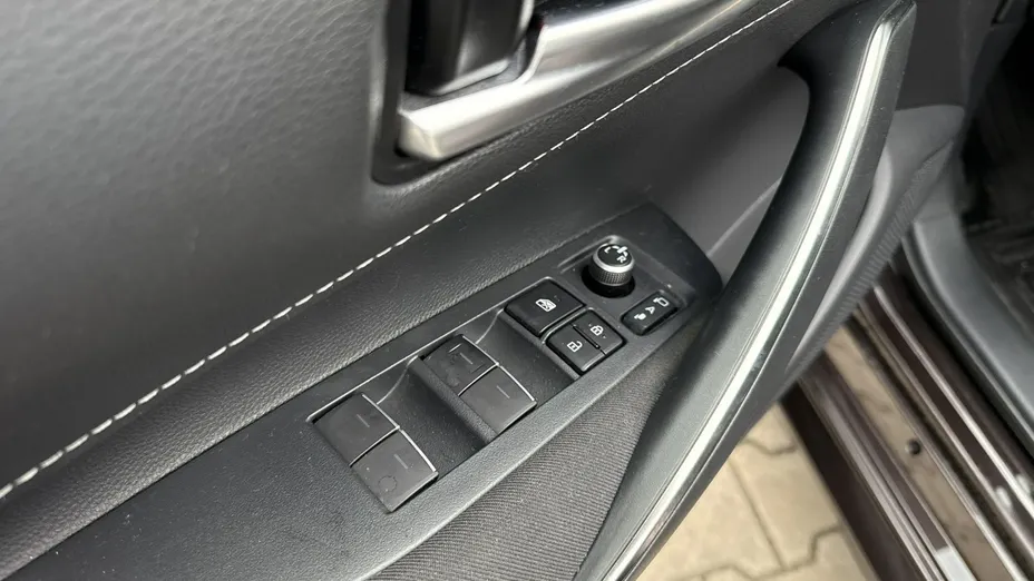 TOYOTA Corolla -