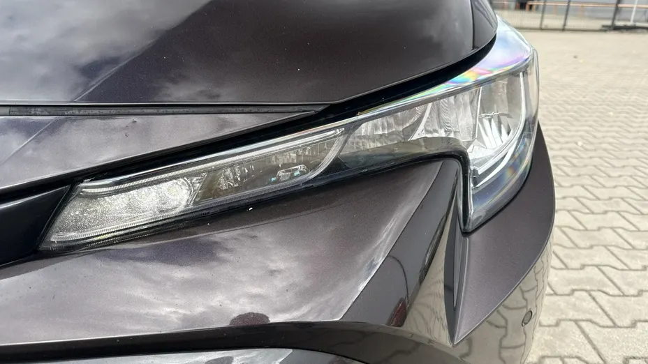 TOYOTA Corolla -