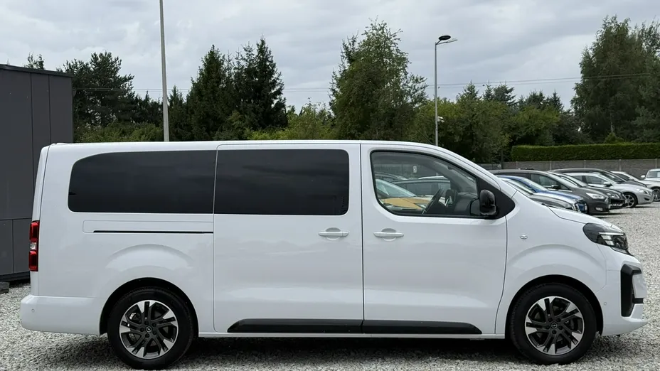 OPEL Zafira Life -