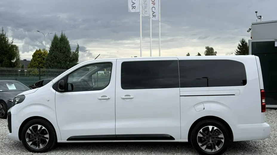 OPEL Zafira Life -