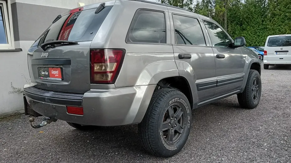 JEEP Cherokee -