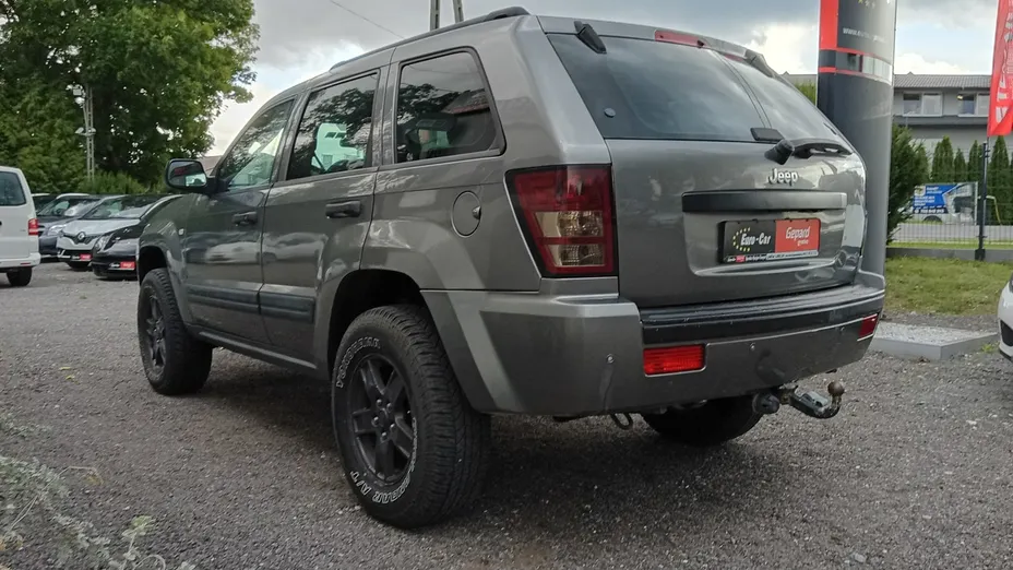 JEEP Cherokee -