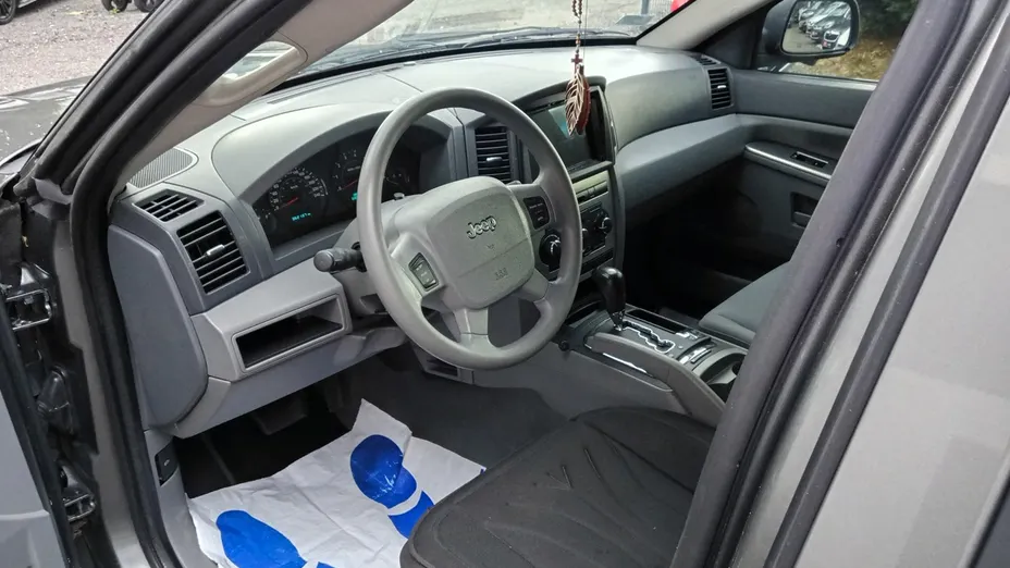 JEEP Cherokee -